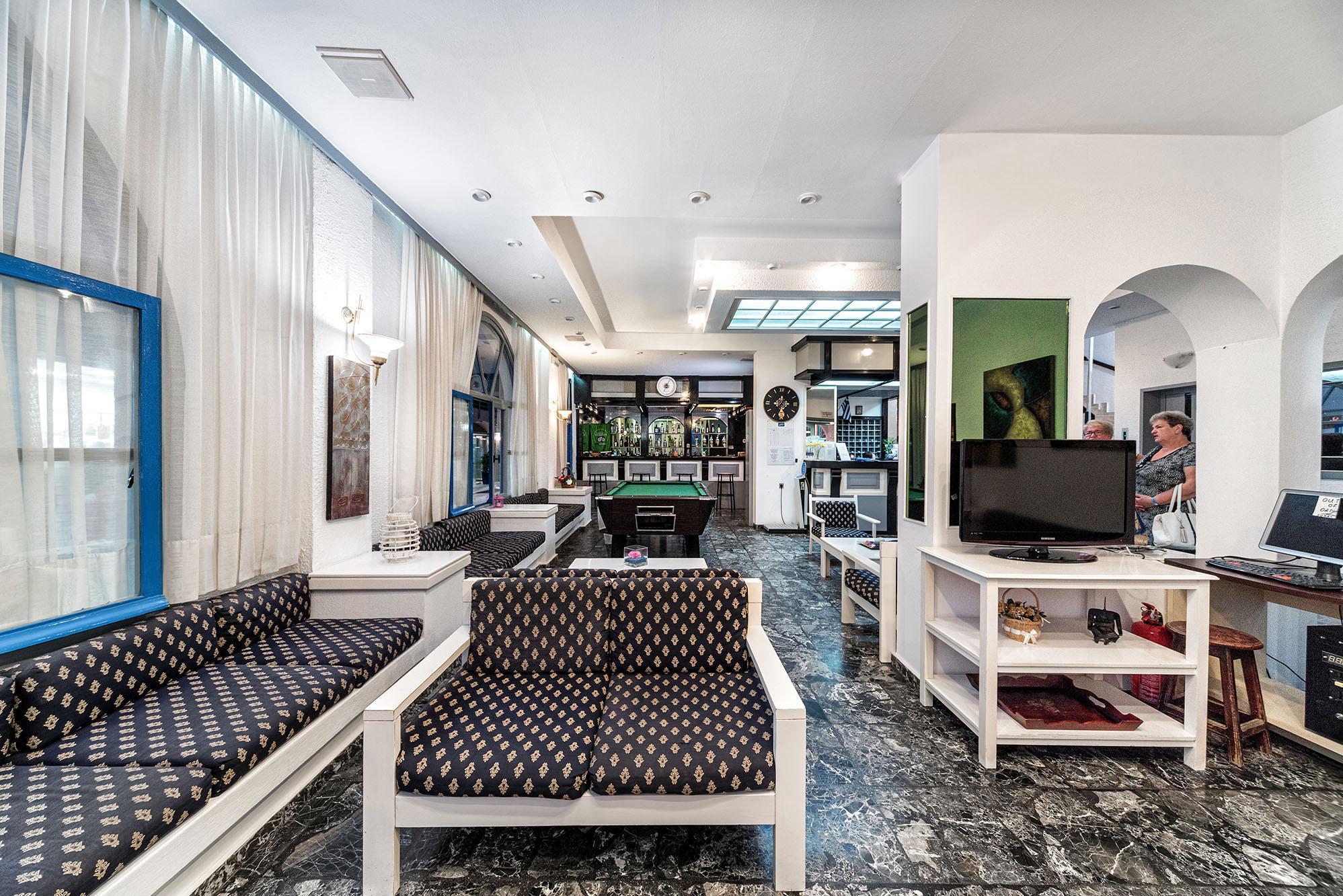 Hotel Iro Hersonissos  Bagian luar foto