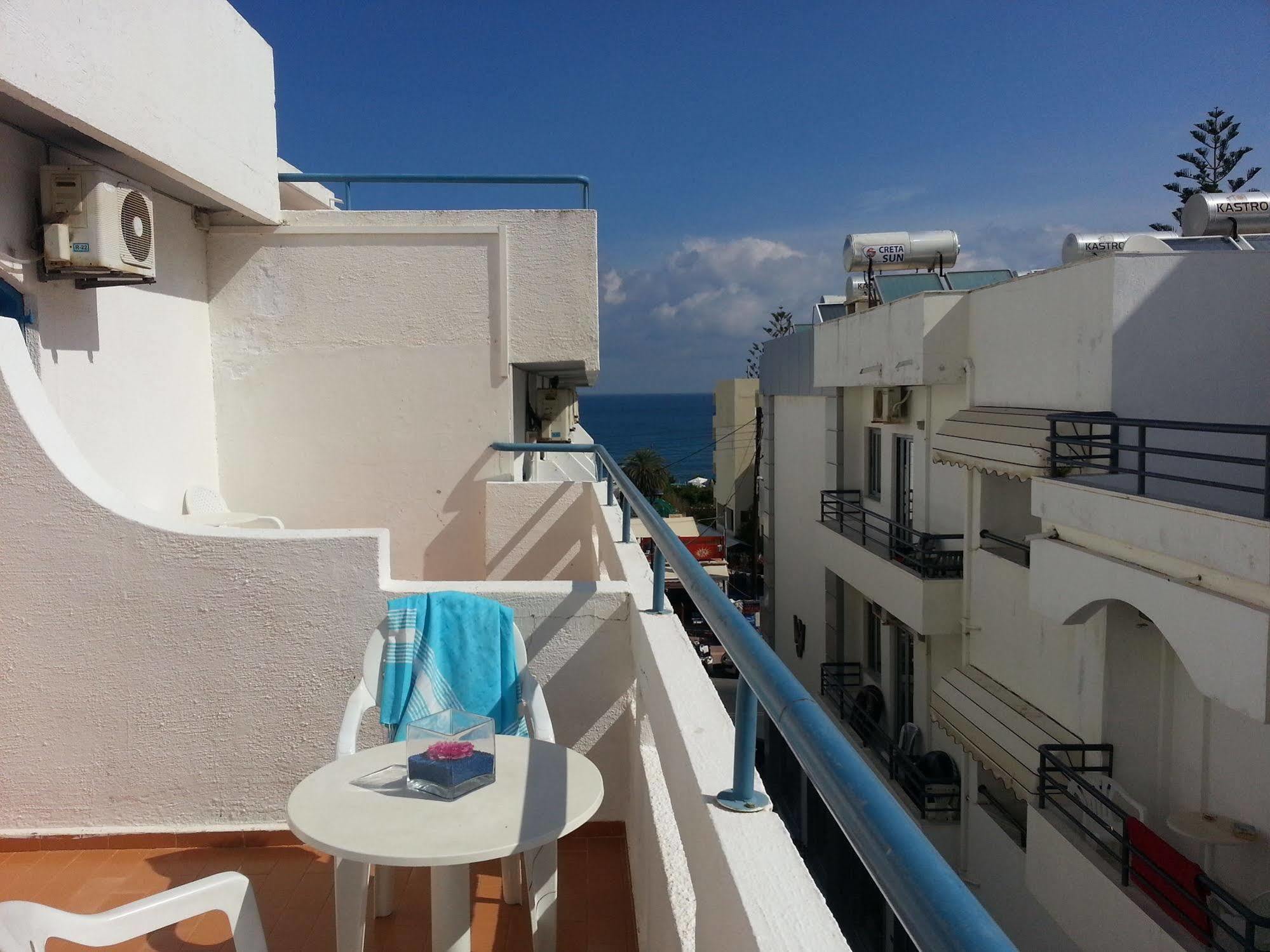 Hotel Iro Hersonissos  Bagian luar foto