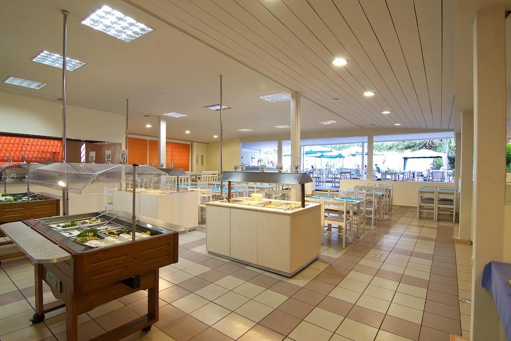Hotel Iro Hersonissos  Bagian luar foto